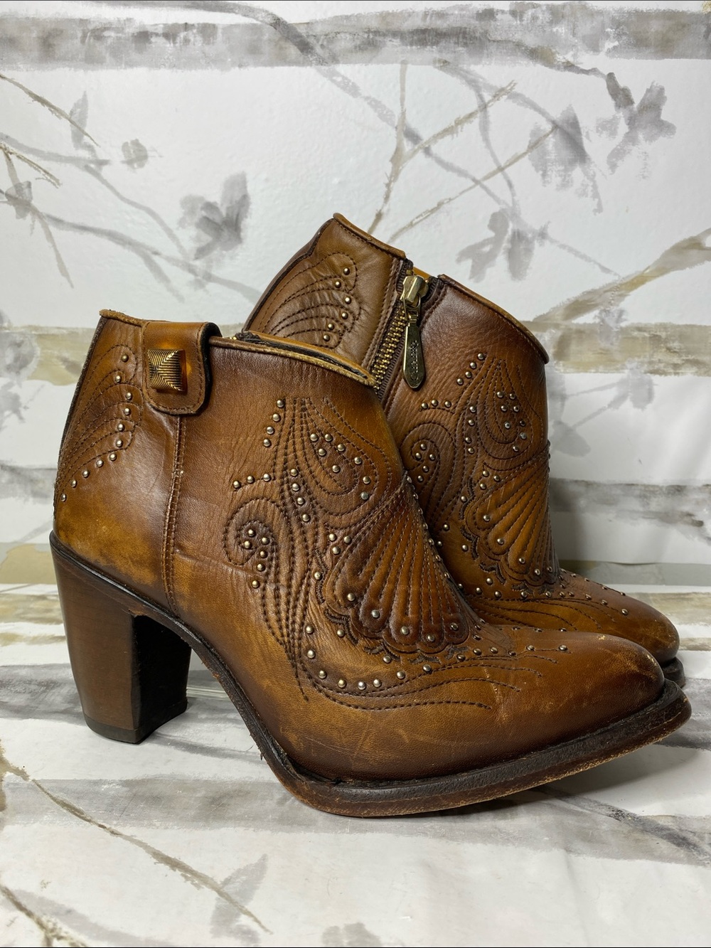 Cuadra Bovine Leather Embroidered Studded Booties
